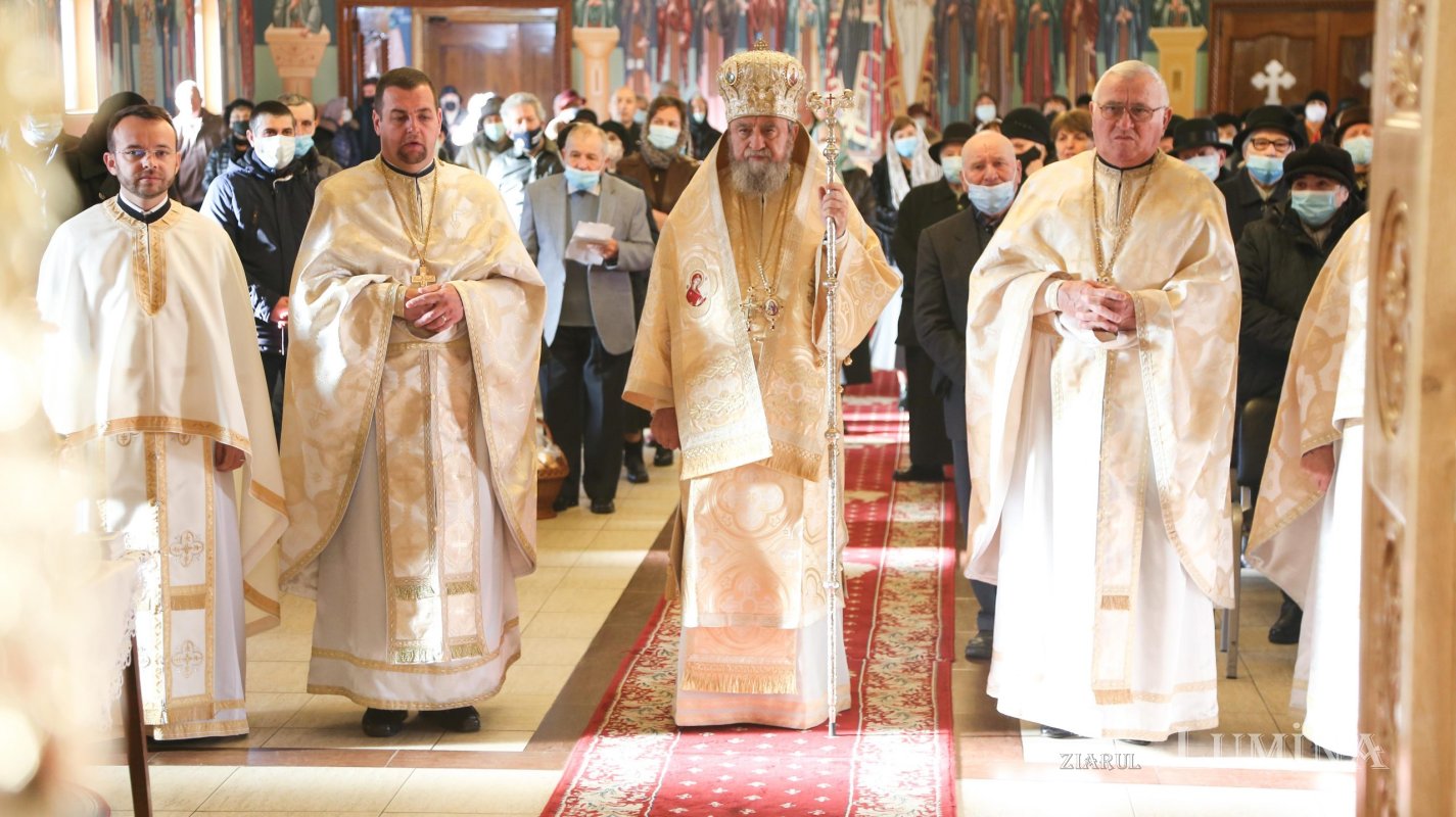Liturghie arhierească la Biserica „Sfântul Ilie“ din Sibiu 192702