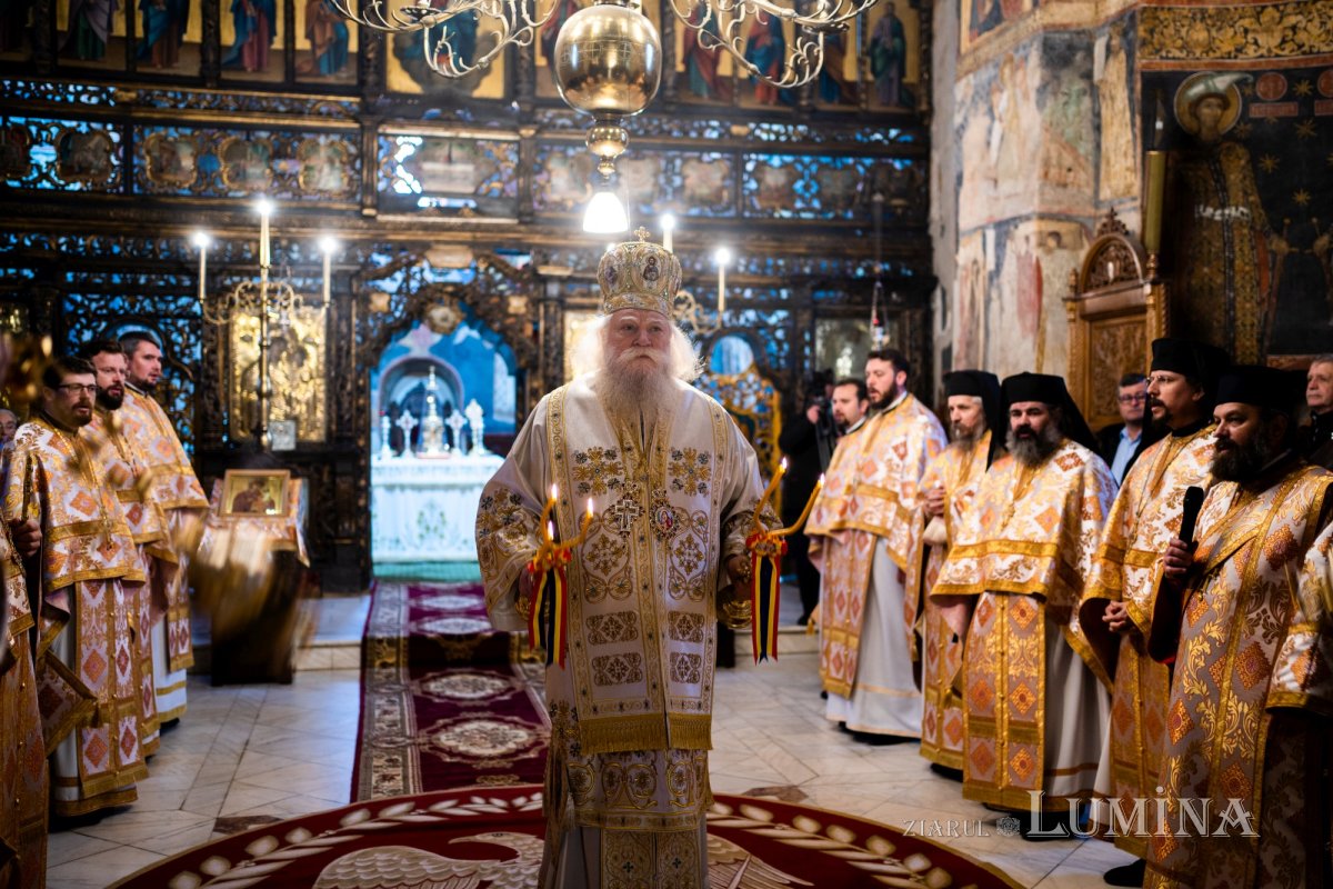 Slujire arhierească la Mănăstirea „Sfântul Ioan cel Nou” din Suceava 192674