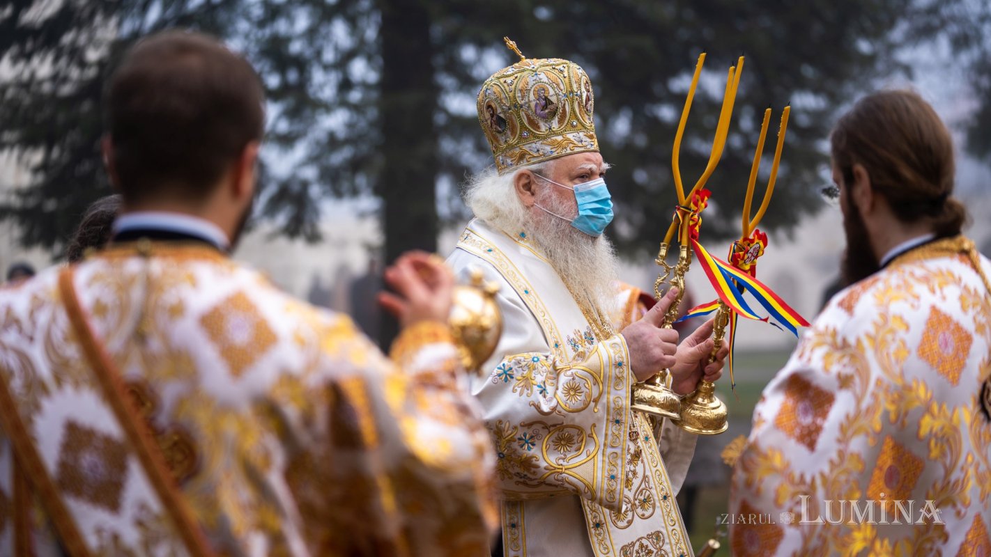 Slujire arhierească la Mănăstirea „Sfântul Ioan cel Nou” din Suceava 192681