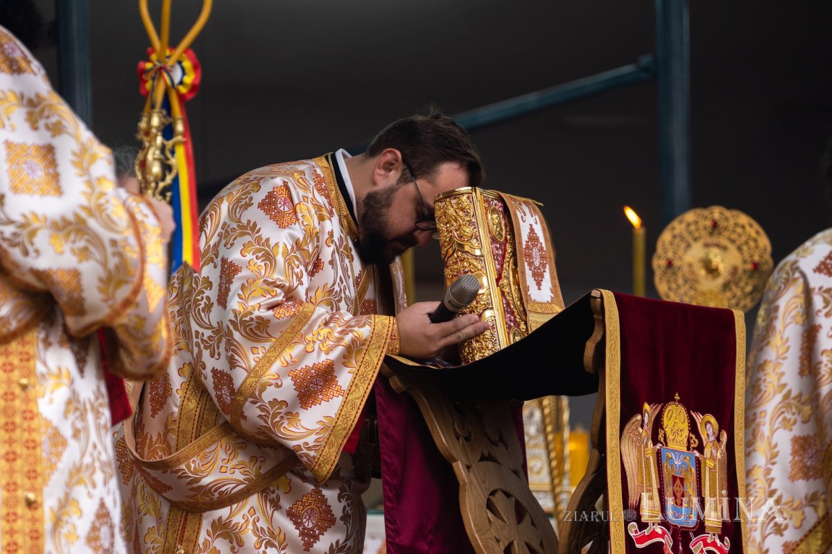 Slujire arhierească la Mănăstirea „Sfântul Ioan cel Nou” din Suceava 192686