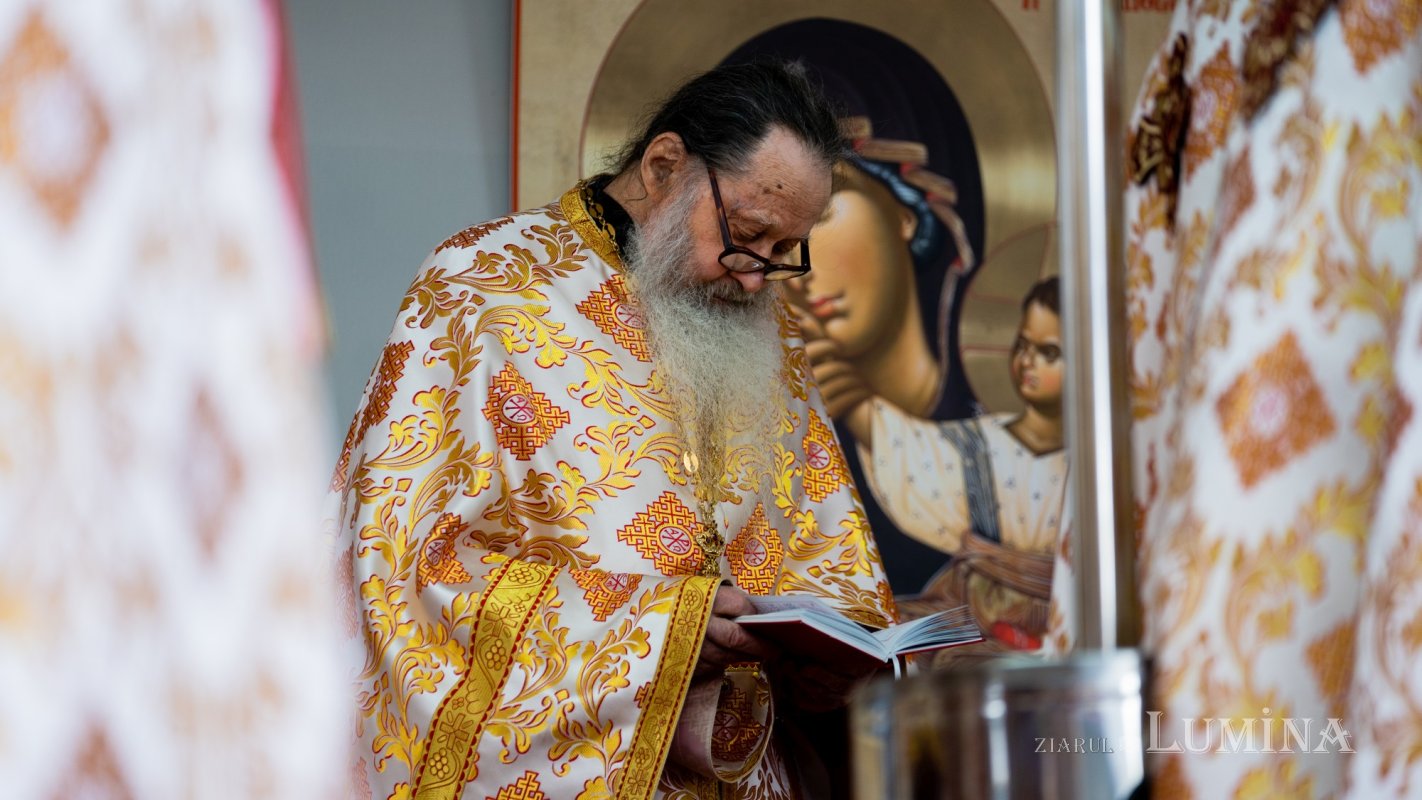 Slujire arhierească la Mănăstirea „Sfântul Ioan cel Nou” din Suceava 192689