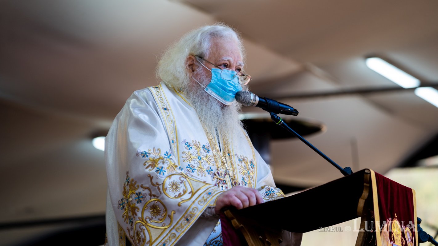 Slujire arhierească la Mănăstirea „Sfântul Ioan cel Nou” din Suceava 192695