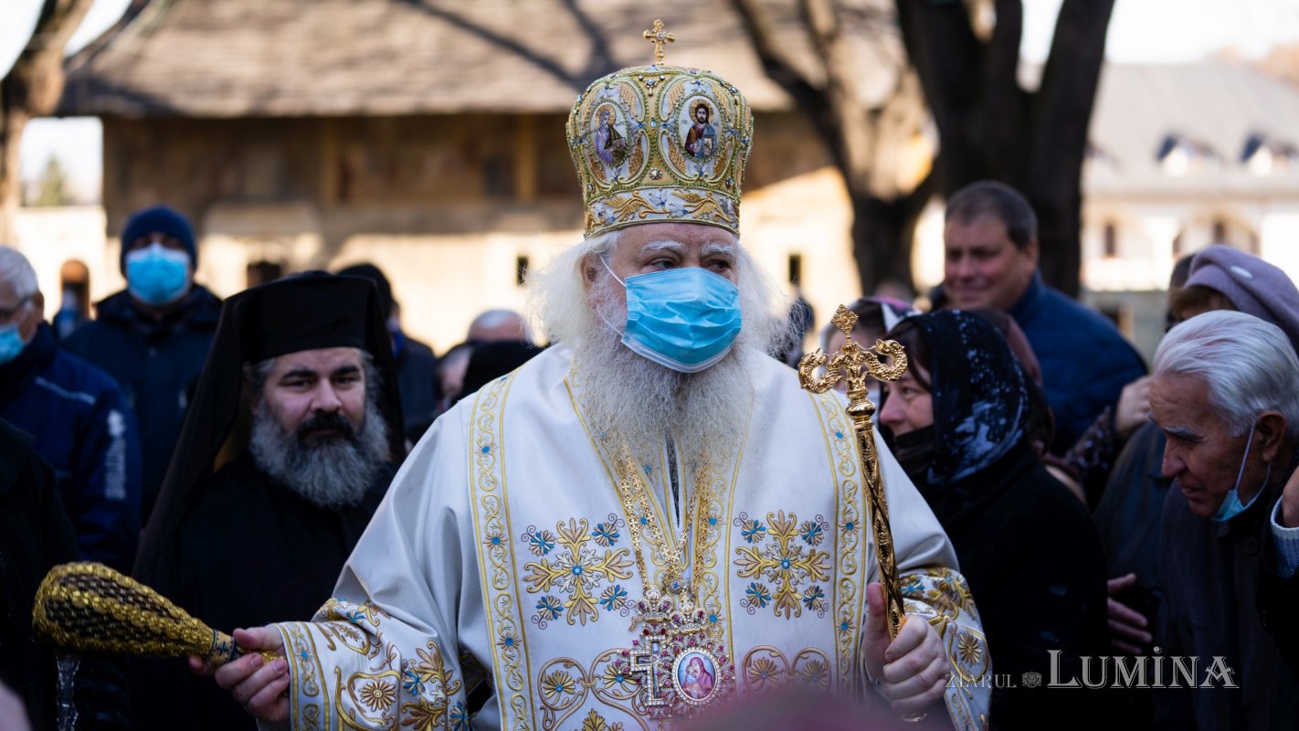 Slujire arhierească la Mănăstirea „Sfântul Ioan cel Nou” din Suceava 192698
