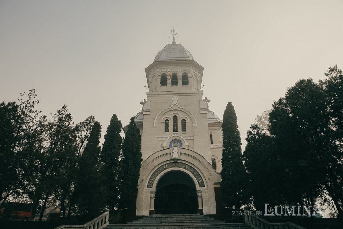 Hramul catedralei din Turda și binecuvântarea picturii interioare 192839