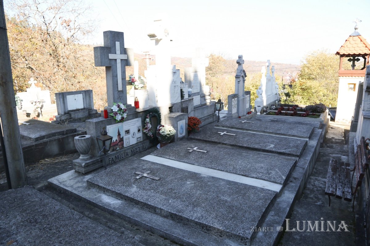 Ioan Meţiu, un mecena al patrimoniului spiritual din Săliştea Sibiului  192786