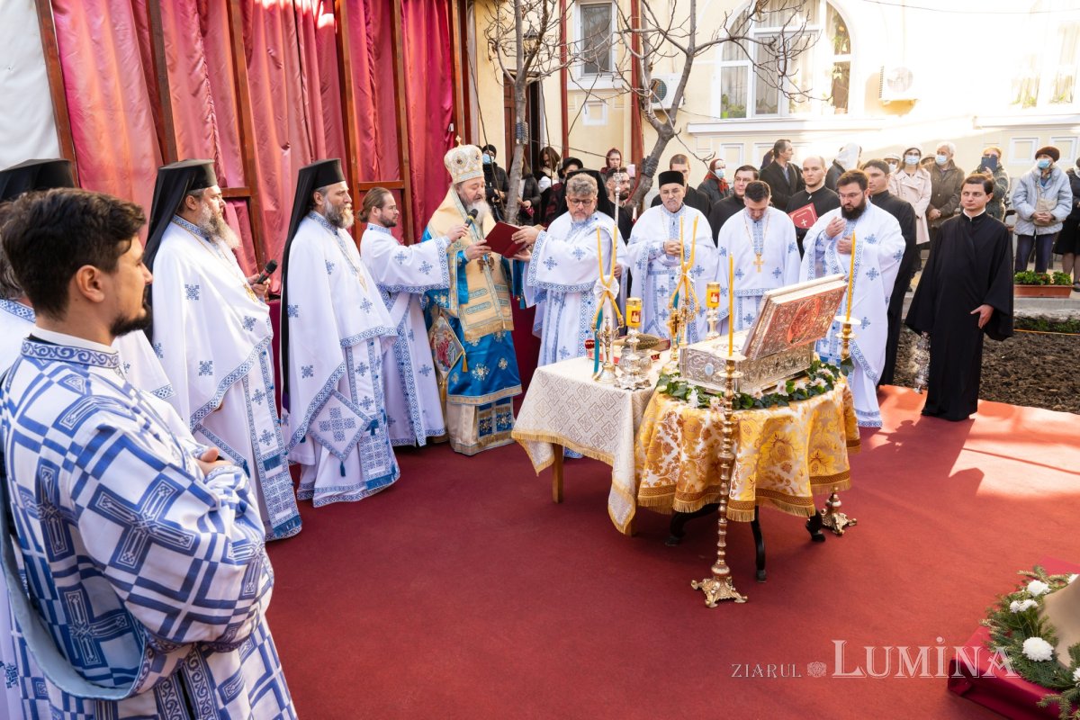 Zi de sărbătoare pentru Schitul Măgureanu din Capitală 193335