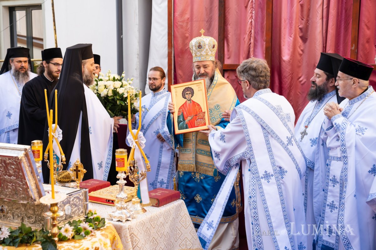 Zi de sărbătoare pentru Schitul Măgureanu din Capitală 193354