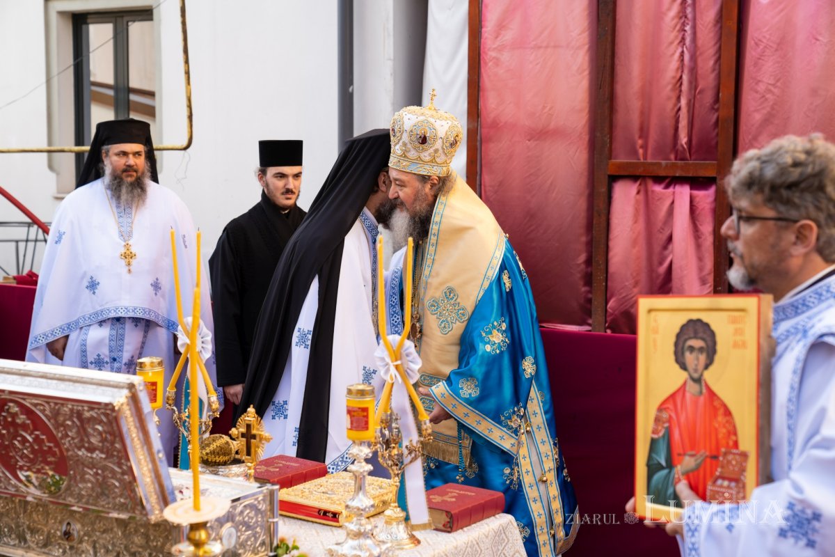 Zi de sărbătoare pentru Schitul Măgureanu din Capitală 193357