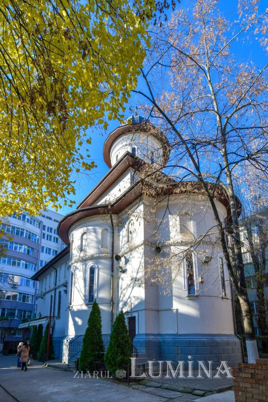 O nouă raclă pentru moaştele Sfintei Ecaterina la o parohie bucureşteană 193846