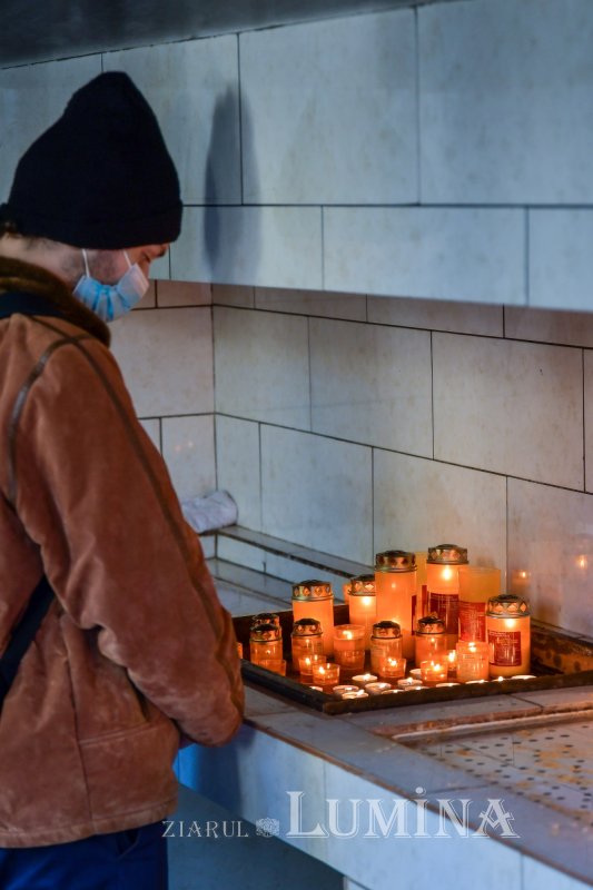 O nouă raclă pentru moaştele Sfintei Ecaterina la o parohie bucureşteană 193871