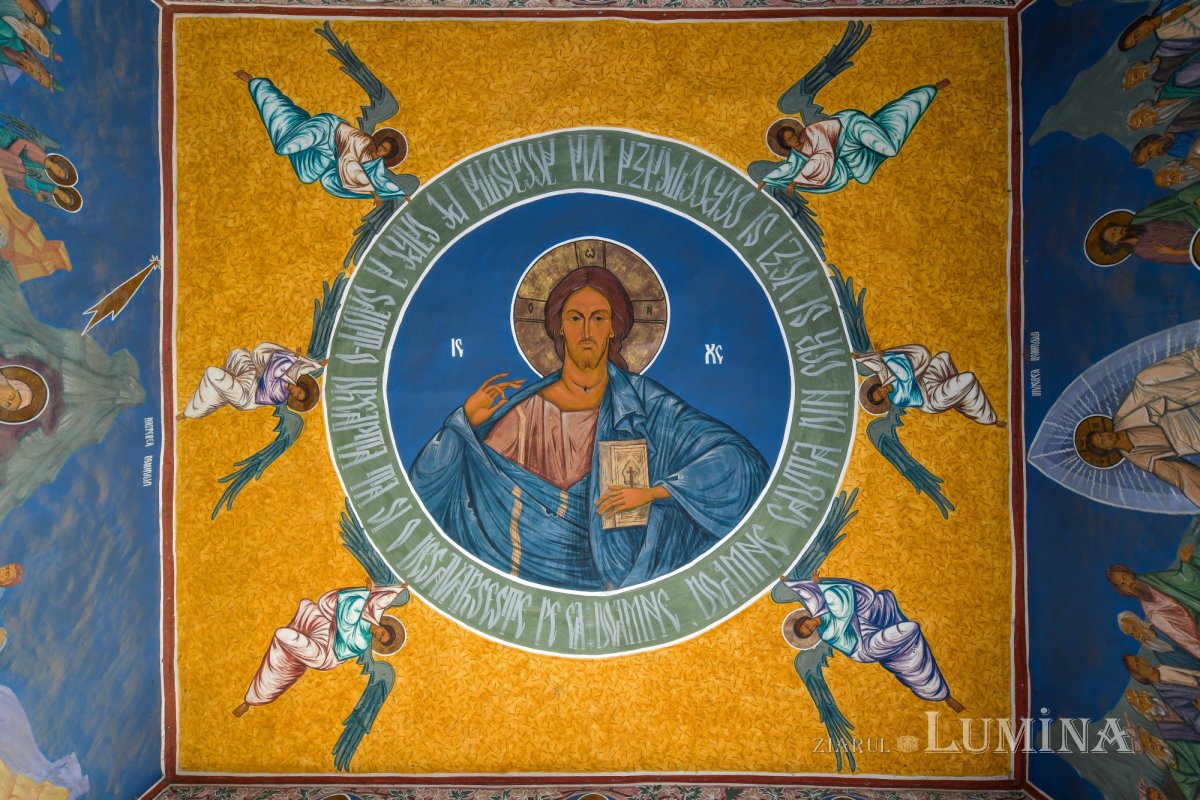 O nouă raclă pentru moaştele Sfintei Ecaterina la o parohie bucureşteană 193883