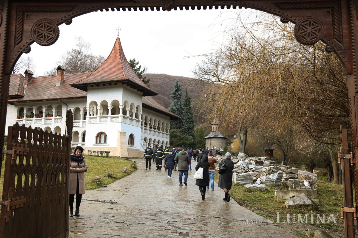 Părintele Arsenie Boca, pomenit la Mănăstirea Prislop 194170