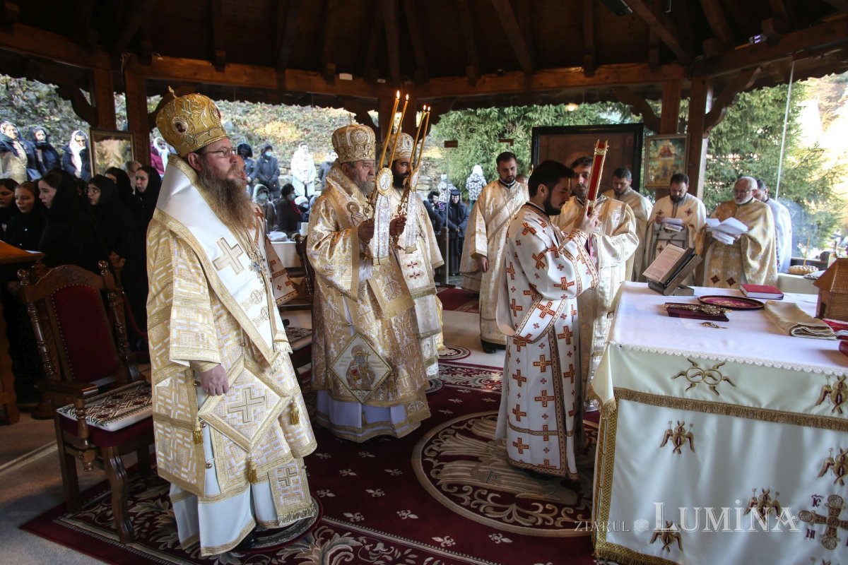 Părintele Arsenie Boca, pomenit la Mănăstirea Prislop 194175