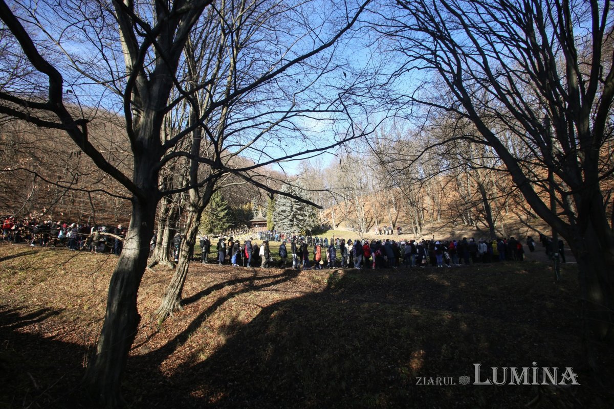 Părintele Arsenie Boca, pomenit la Mănăstirea Prislop 194192