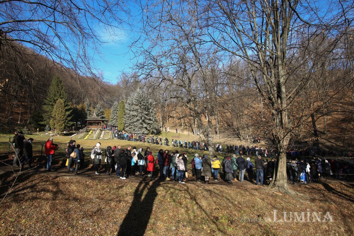 Părintele Arsenie Boca, pomenit la Mănăstirea Prislop 194193