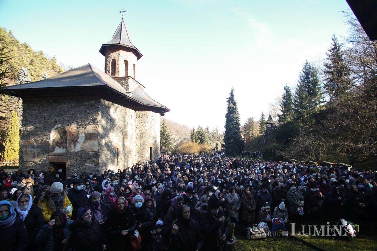 Părintele Arsenie Boca, pomenit la Mănăstirea Prislop 194200