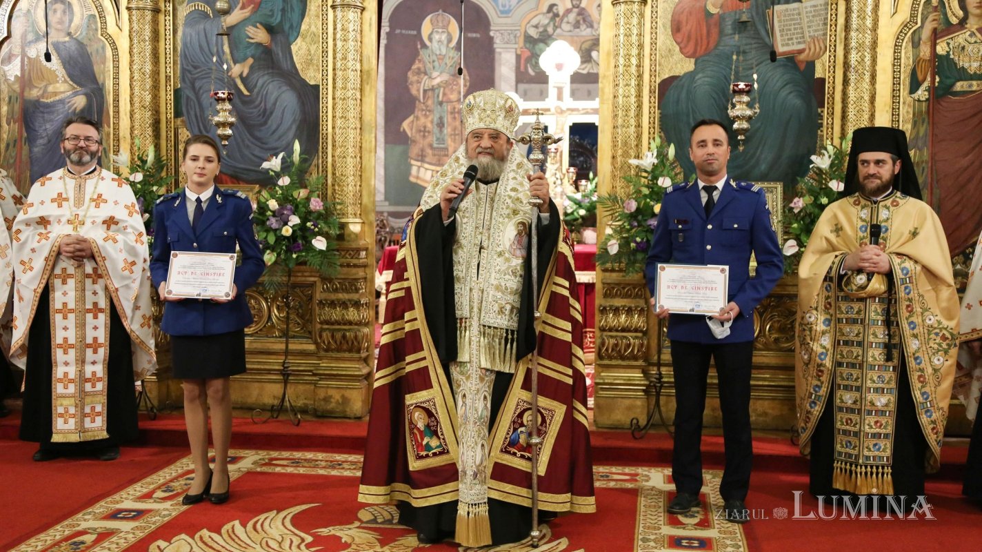 Procesiune cu moaștele Sfântului Ierarh Andrei Şaguna la Catedrala mitropolitană din Sibiu 194402