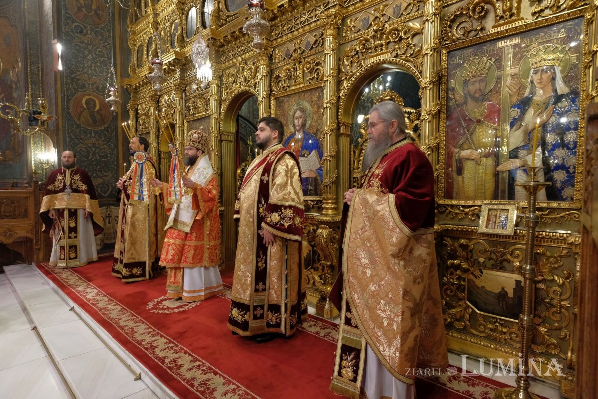 Episcopul Spaniei şi Portugaliei la Catedrala Patriarhală 194432