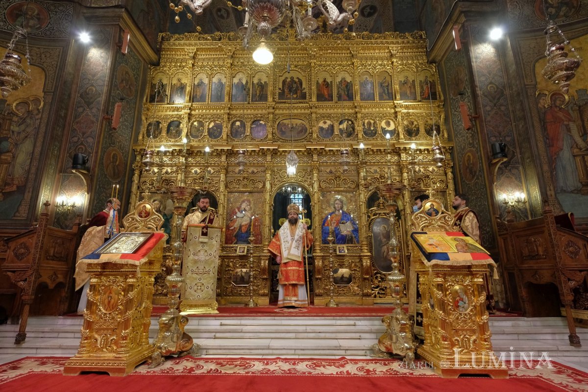 Episcopul Spaniei şi Portugaliei la Catedrala Patriarhală 194436