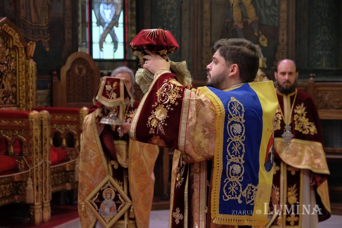 Episcopul Spaniei şi Portugaliei la Catedrala Patriarhală 194437