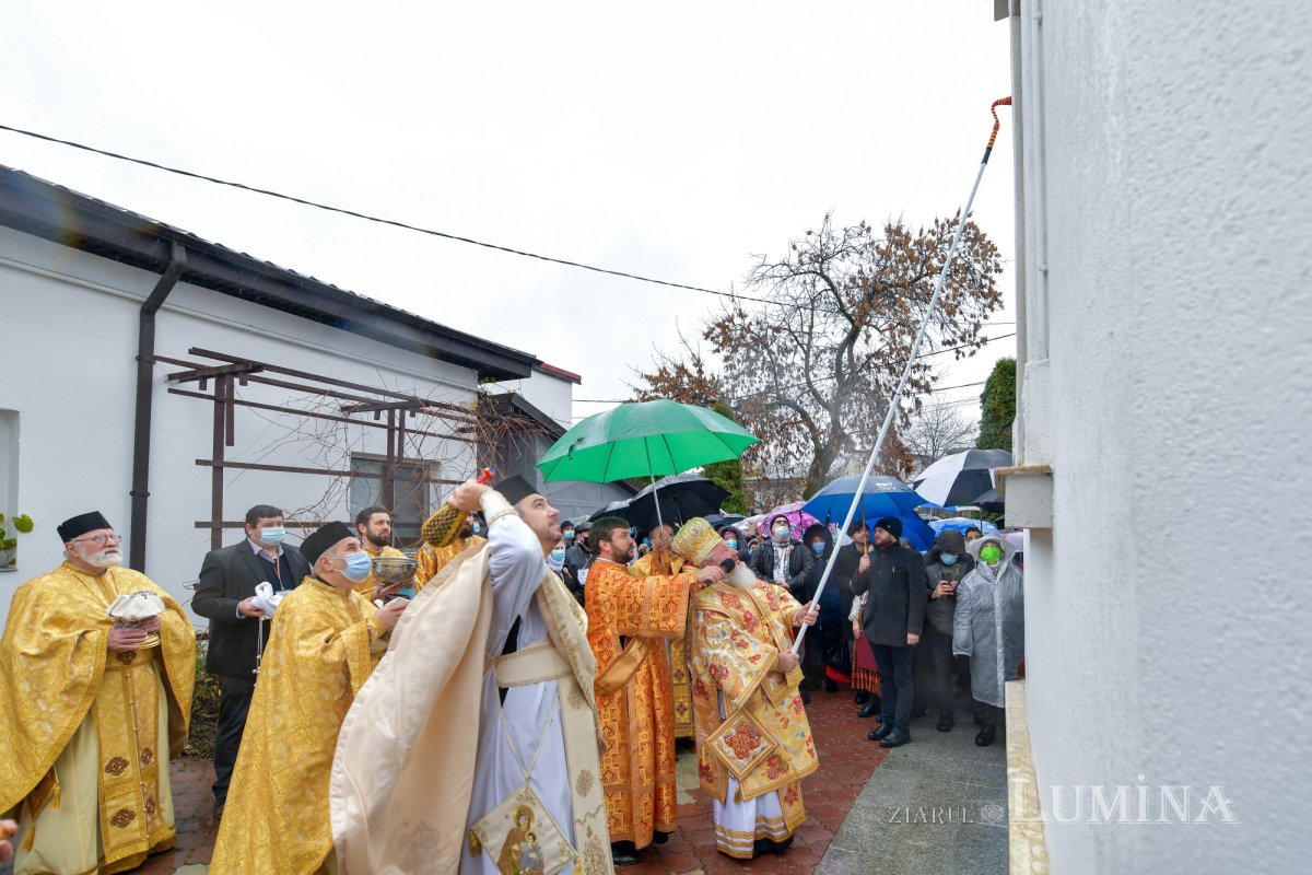 Înnoirea și sfințirea Bisericii „Sfântul Apostol Andrei”-Chitila 194646