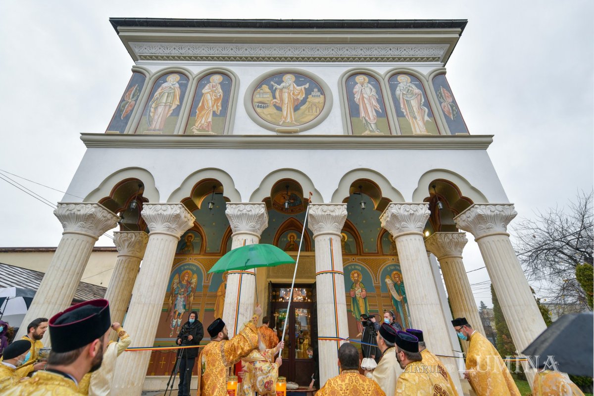 Înnoirea și sfințirea Bisericii „Sfântul Apostol Andrei”-Chitila 194647