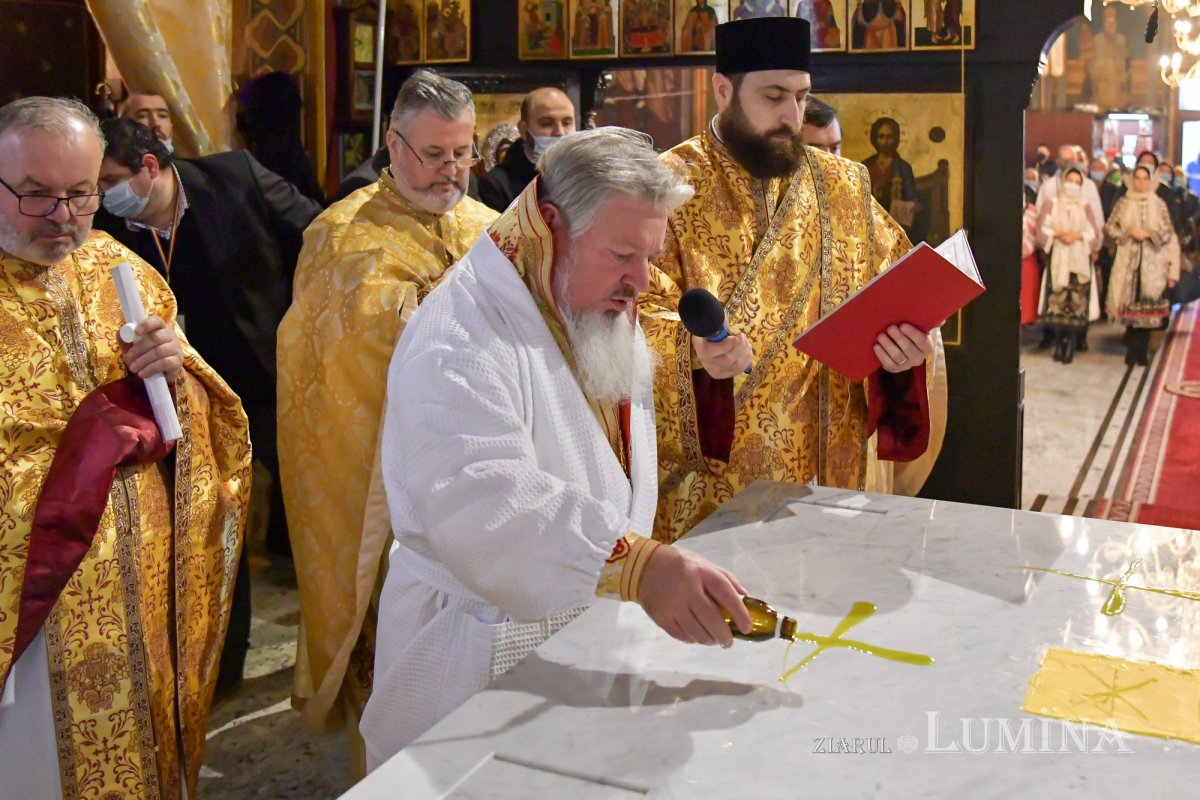 Înnoirea și sfințirea Bisericii „Sfântul Apostol Andrei”-Chitila 194655