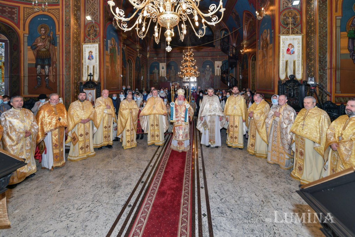 Înnoirea și sfințirea Bisericii „Sfântul Apostol Andrei”-Chitila 194670