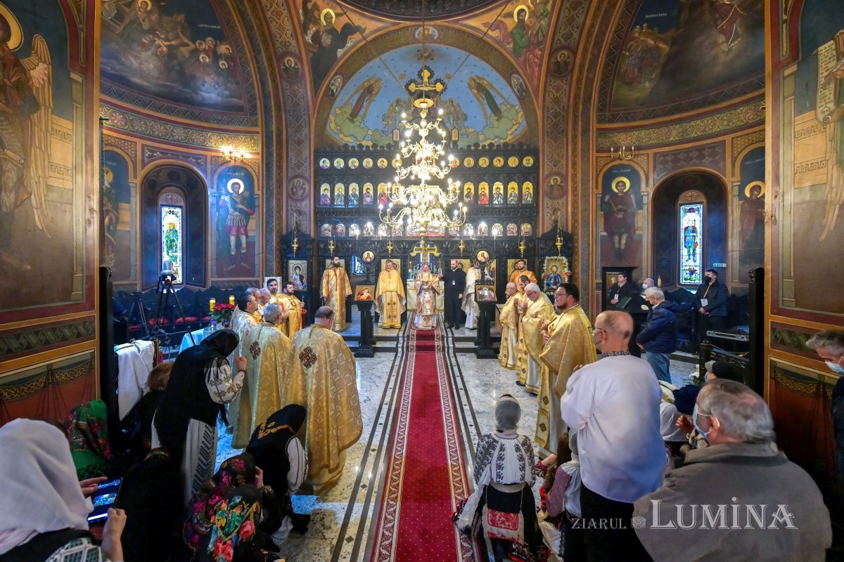 Înnoirea și sfințirea Bisericii „Sfântul Apostol Andrei”-Chitila 194688