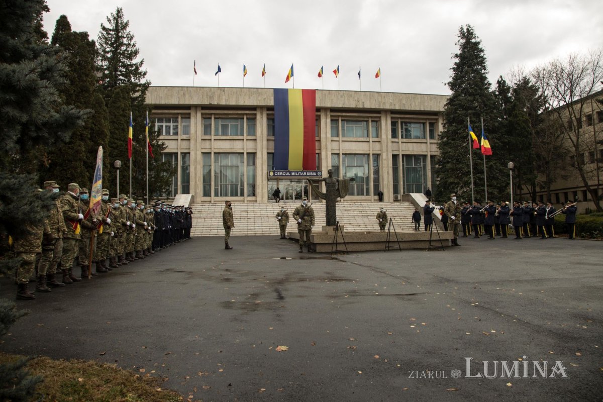 Ceremonii şi Te Deum de Ziua Naţională la Sibiu 194763