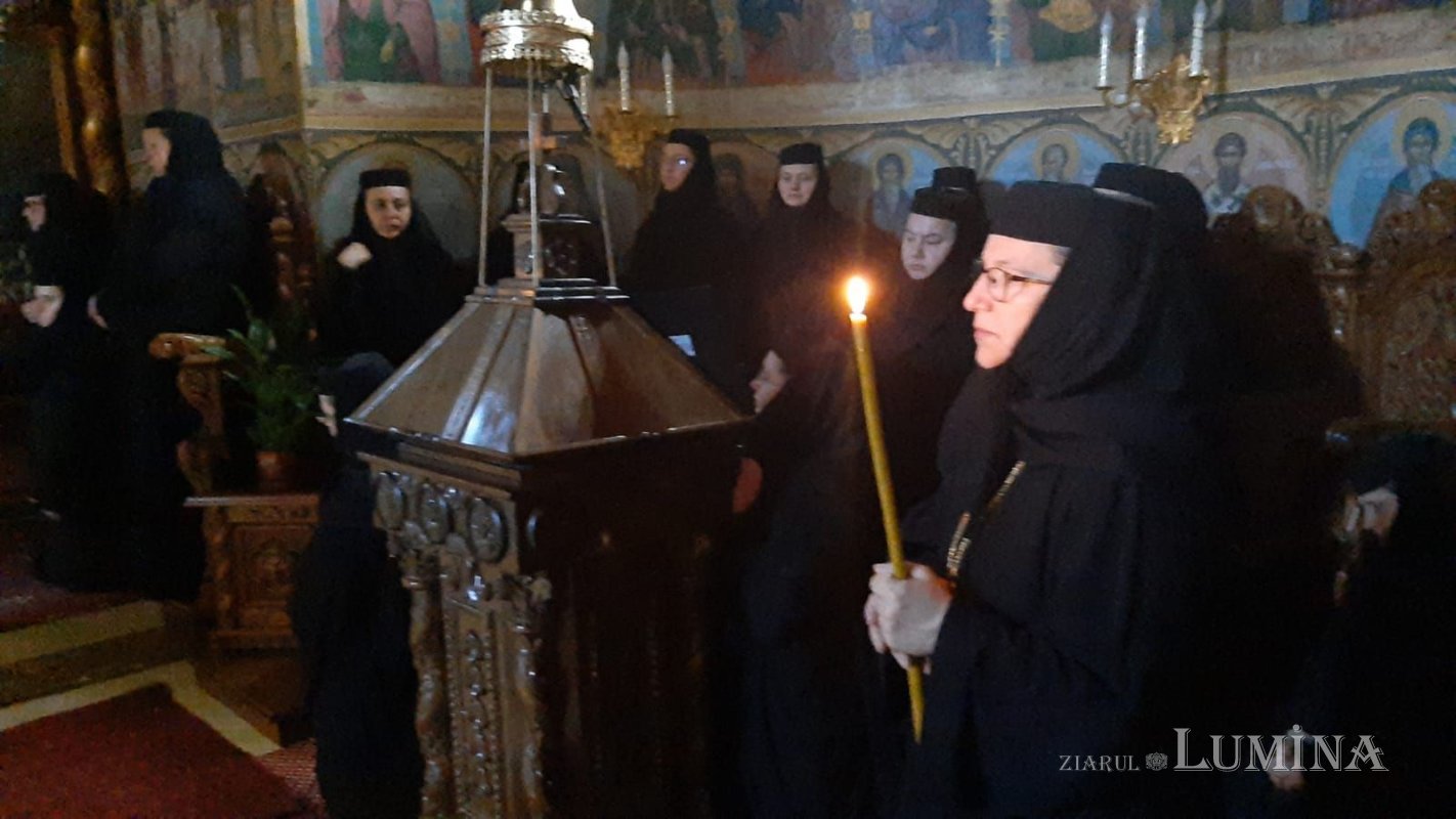 Sora Françoise Détouche, călugărită la Mănăstirea Văratic  195040