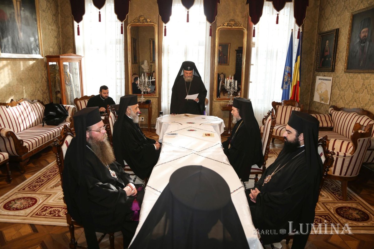 Doi candidaţi desemnați pentru scaunul Episcopiei Devei şi Hunedoarei 195209