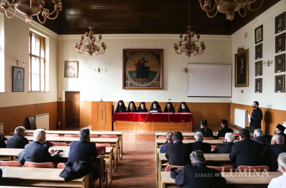 Doi candidaţi desemnați pentru scaunul Episcopiei Devei şi Hunedoarei 195217