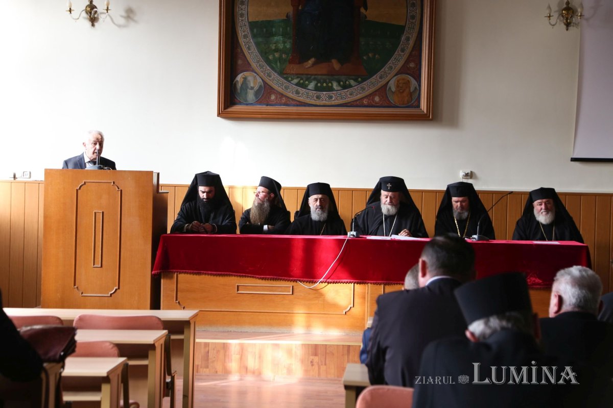 Doi candidaţi desemnați pentru scaunul Episcopiei Devei şi Hunedoarei 195218