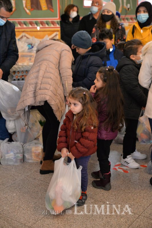 Daruri pentru copii și refugiați de la Parohia Iancu Vechi-Mătăsari 195286