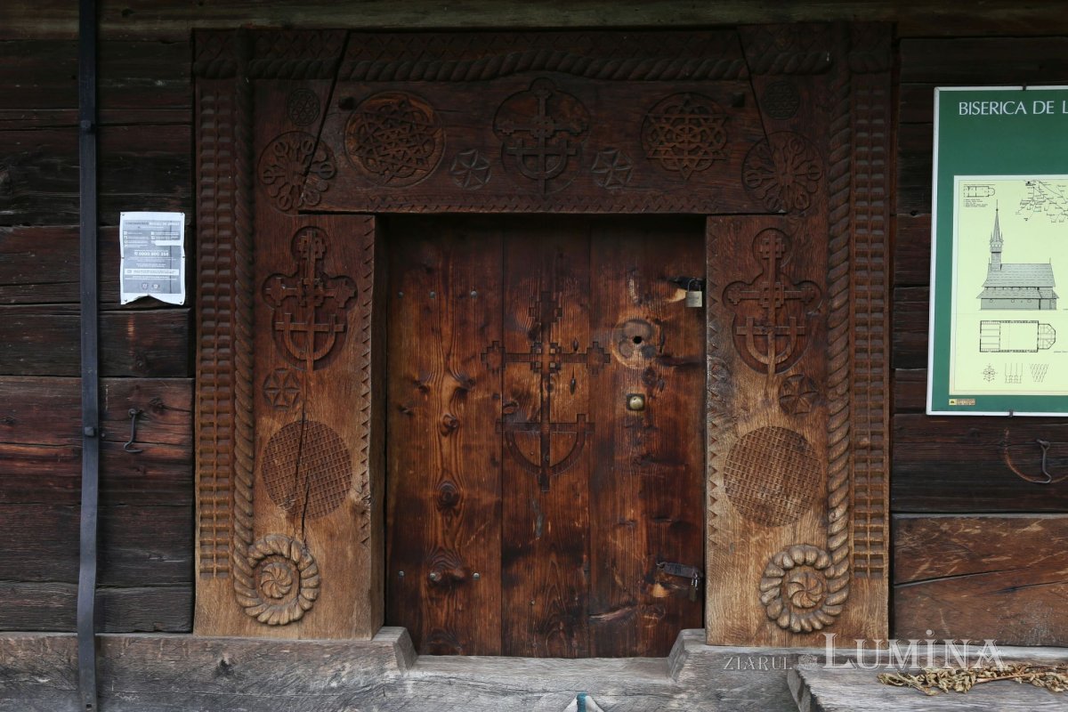 Catedrala din lemn închinată Sfântului Nicolae în Maramureşul istoric 195372