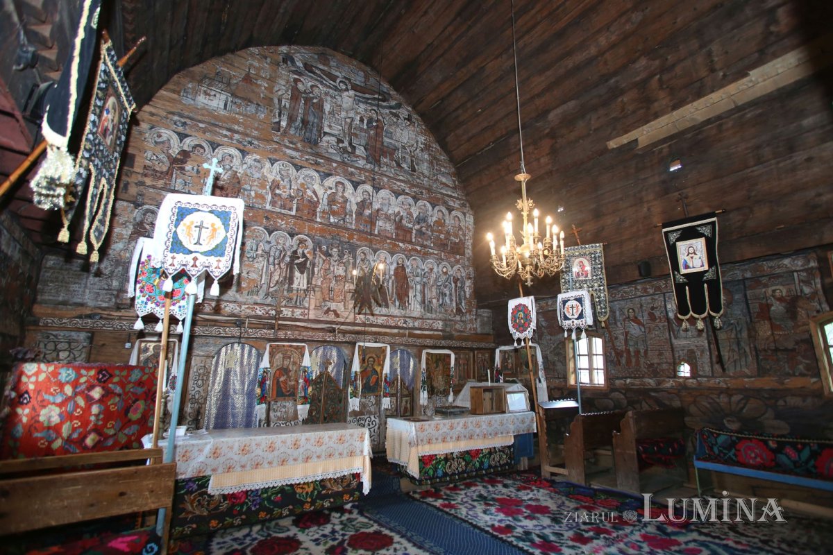 Catedrala din lemn închinată Sfântului Nicolae în Maramureşul istoric 195381