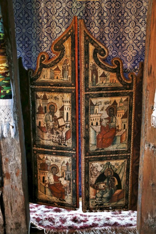 Catedrala din lemn închinată Sfântului Nicolae în Maramureşul istoric 195391