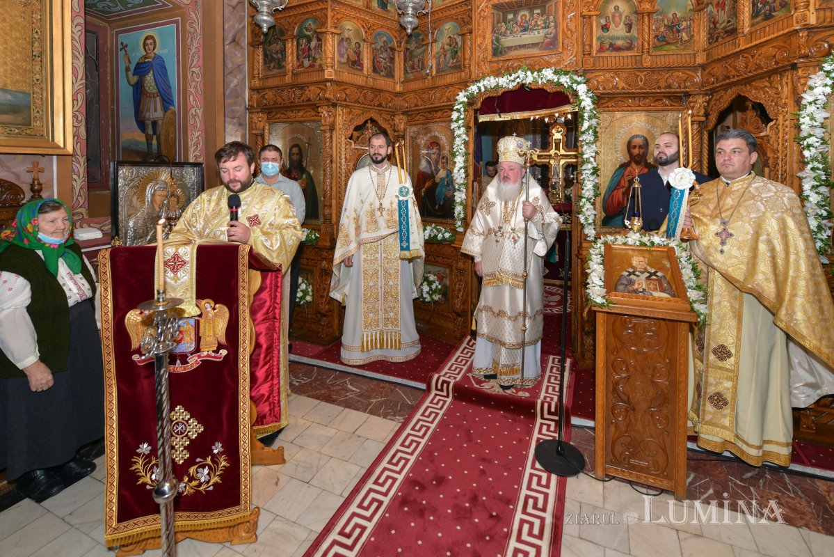 Moment aniversar la o biserică ilfoveană istorică 195453