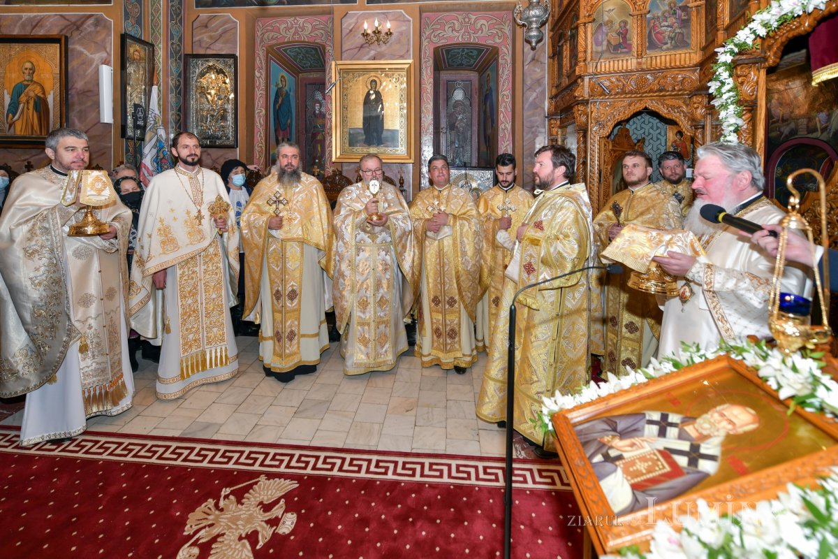 Moment aniversar la o biserică ilfoveană istorică 195457