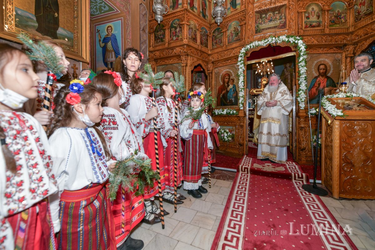 Moment aniversar la o biserică ilfoveană istorică 195465