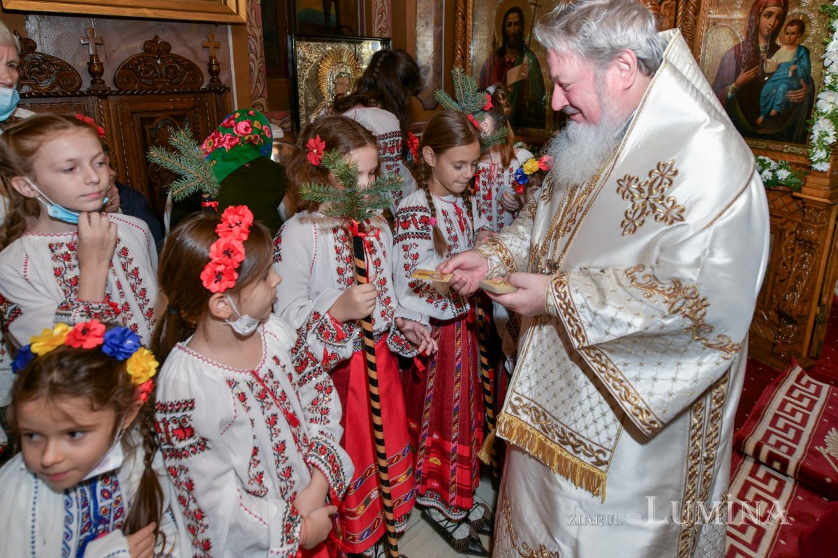 Moment aniversar la o biserică ilfoveană istorică 195468