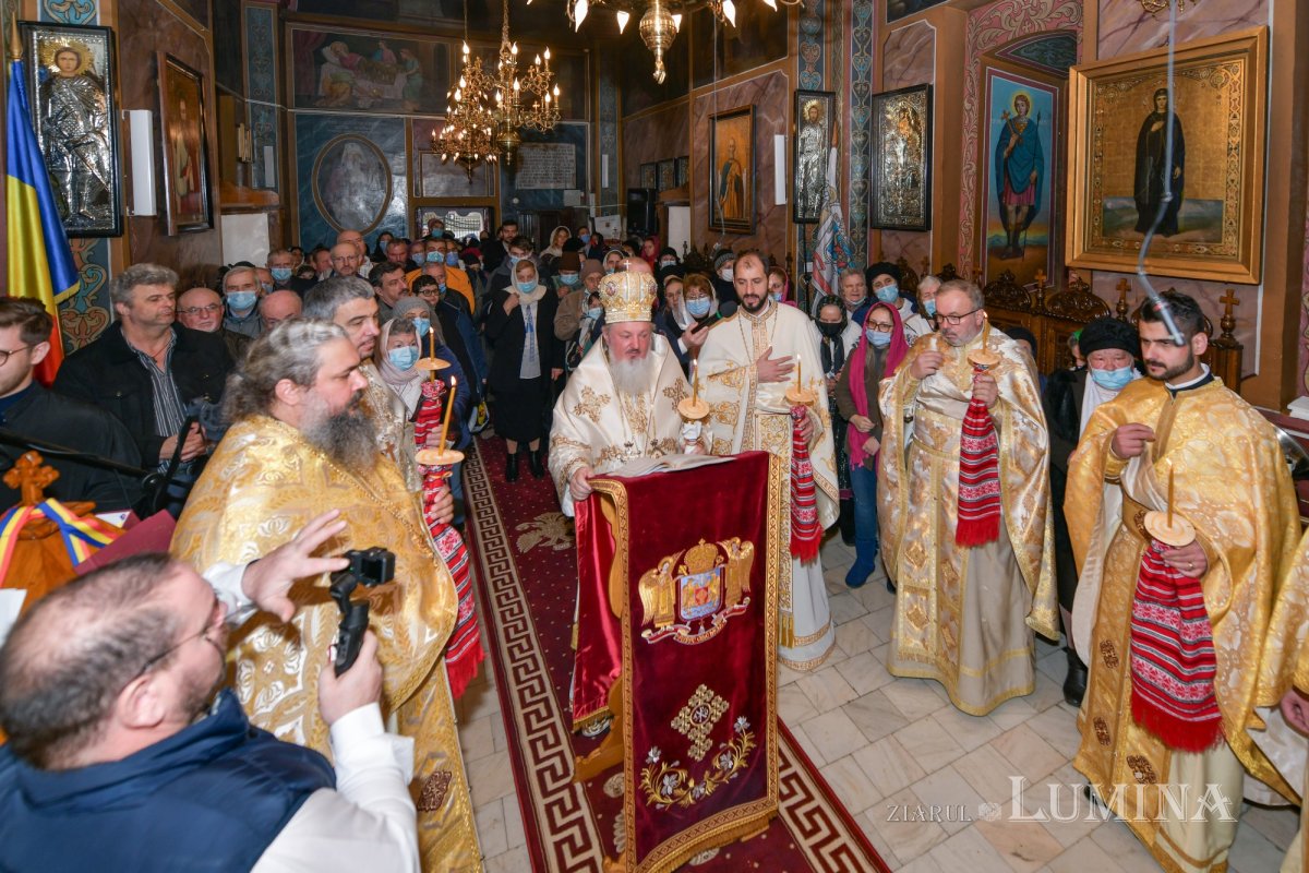 Moment aniversar la o biserică ilfoveană istorică 195471