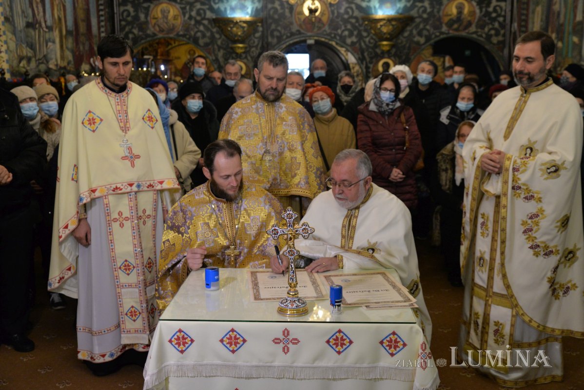 O parohie din Capitală s-a înfrățit cu o comunitate din Republica Moldova 195704