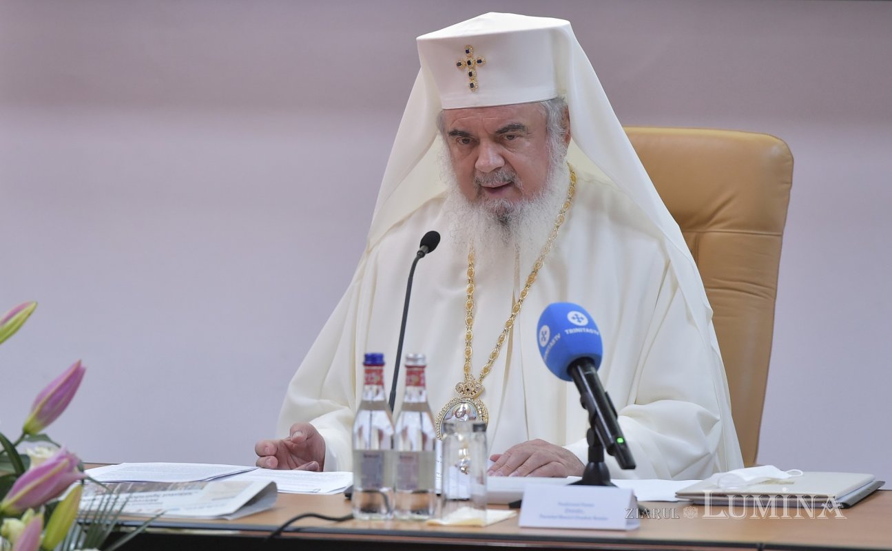 Cinstirea memoriei celor adormiți în Domnul şi îngrijirea cimitirelor 196407