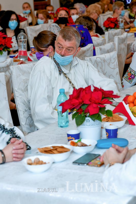 Conferinţa „Bucuria vindecării. Ştiinţă şi credinţă” la Paraclisul Catedralei Naţionale 196561