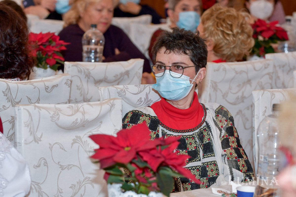 Conferinţa „Bucuria vindecării. Ştiinţă şi credinţă” la Paraclisul Catedralei Naţionale 196566