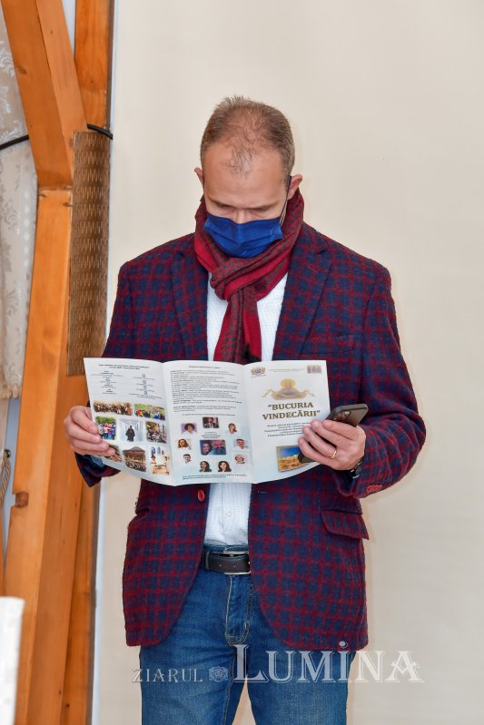 Conferinţa „Bucuria vindecării. Ştiinţă şi credinţă” la Paraclisul Catedralei Naţionale 196569