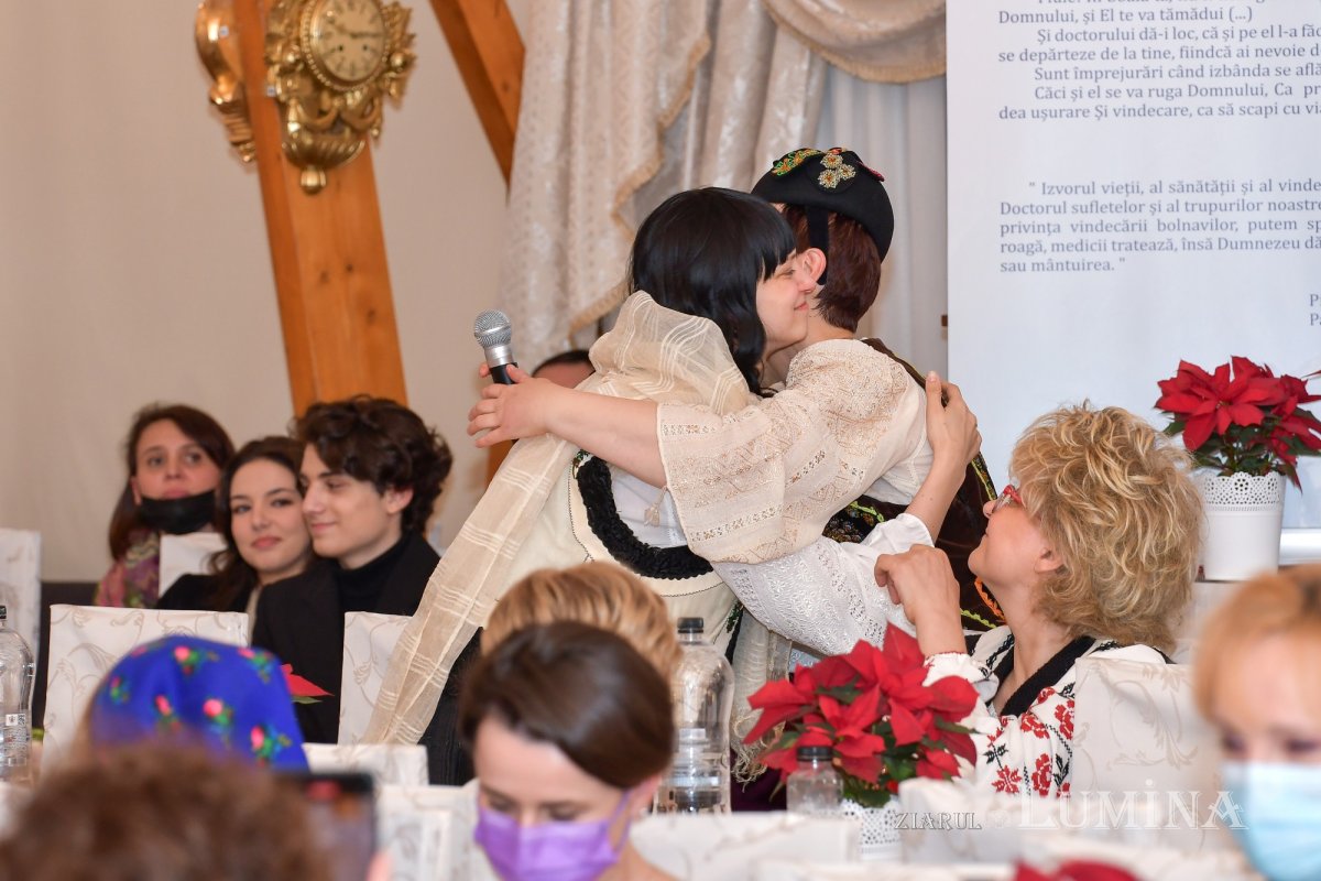 Conferinţa „Bucuria vindecării. Ştiinţă şi credinţă” la Paraclisul Catedralei Naţionale 196574