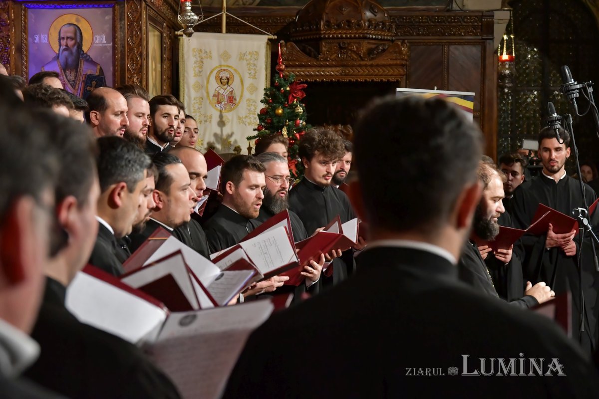 A 11-a ediție a concertului caritabil „După datini colindăm!” în Capitală 196838